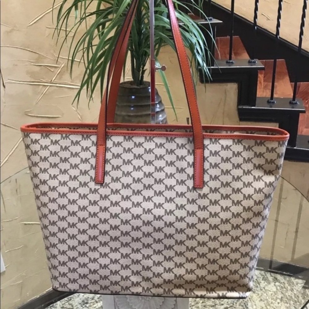 Michael Kors Studio EmryTop Zip Tote Bag - Picture 3 of 8